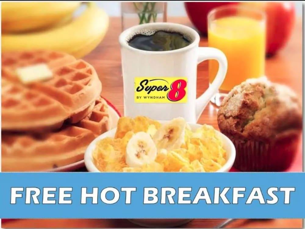Super 8 By Wyndham Prattville Montgomery Екстериор снимка