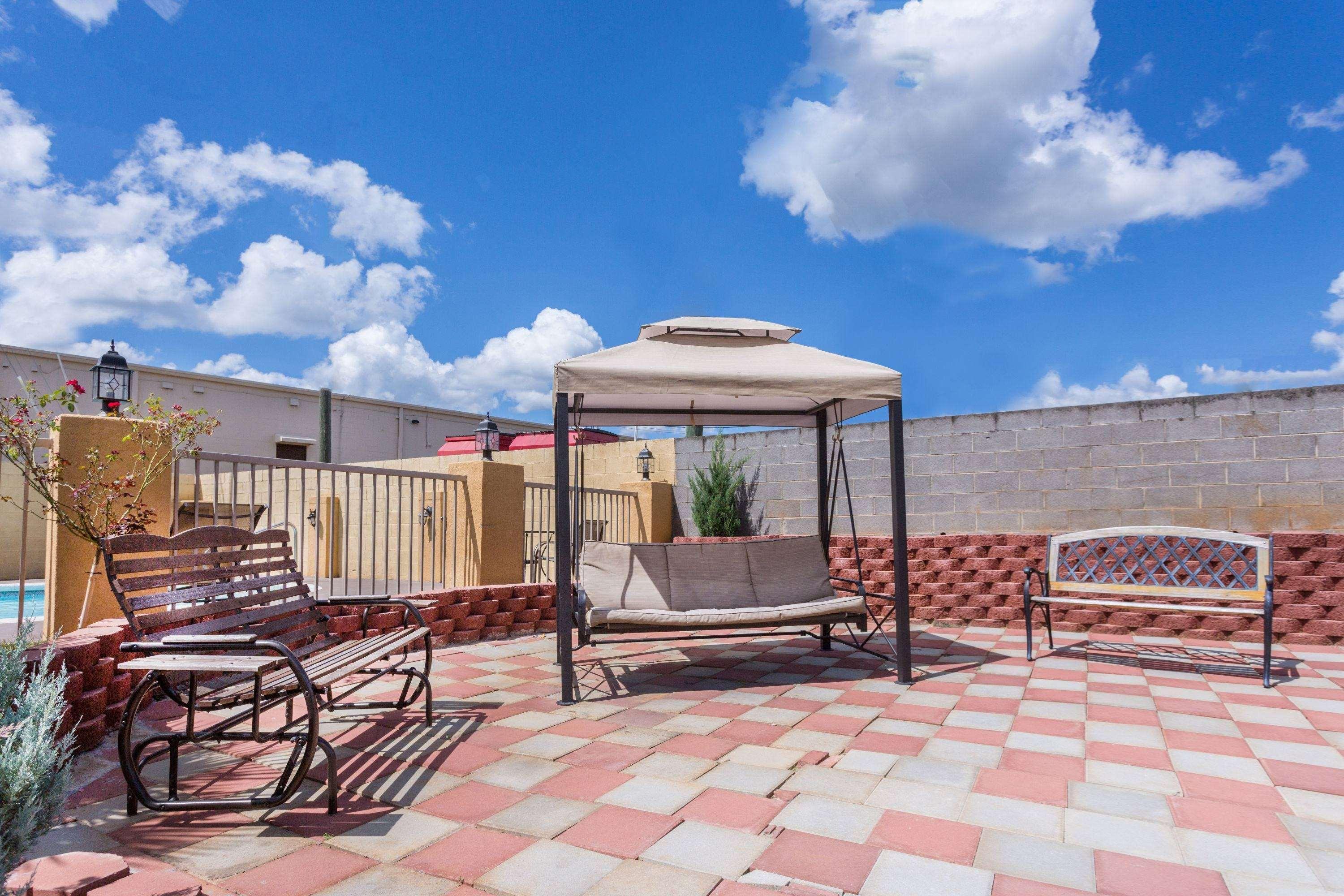 Super 8 By Wyndham Prattville Montgomery Екстериор снимка