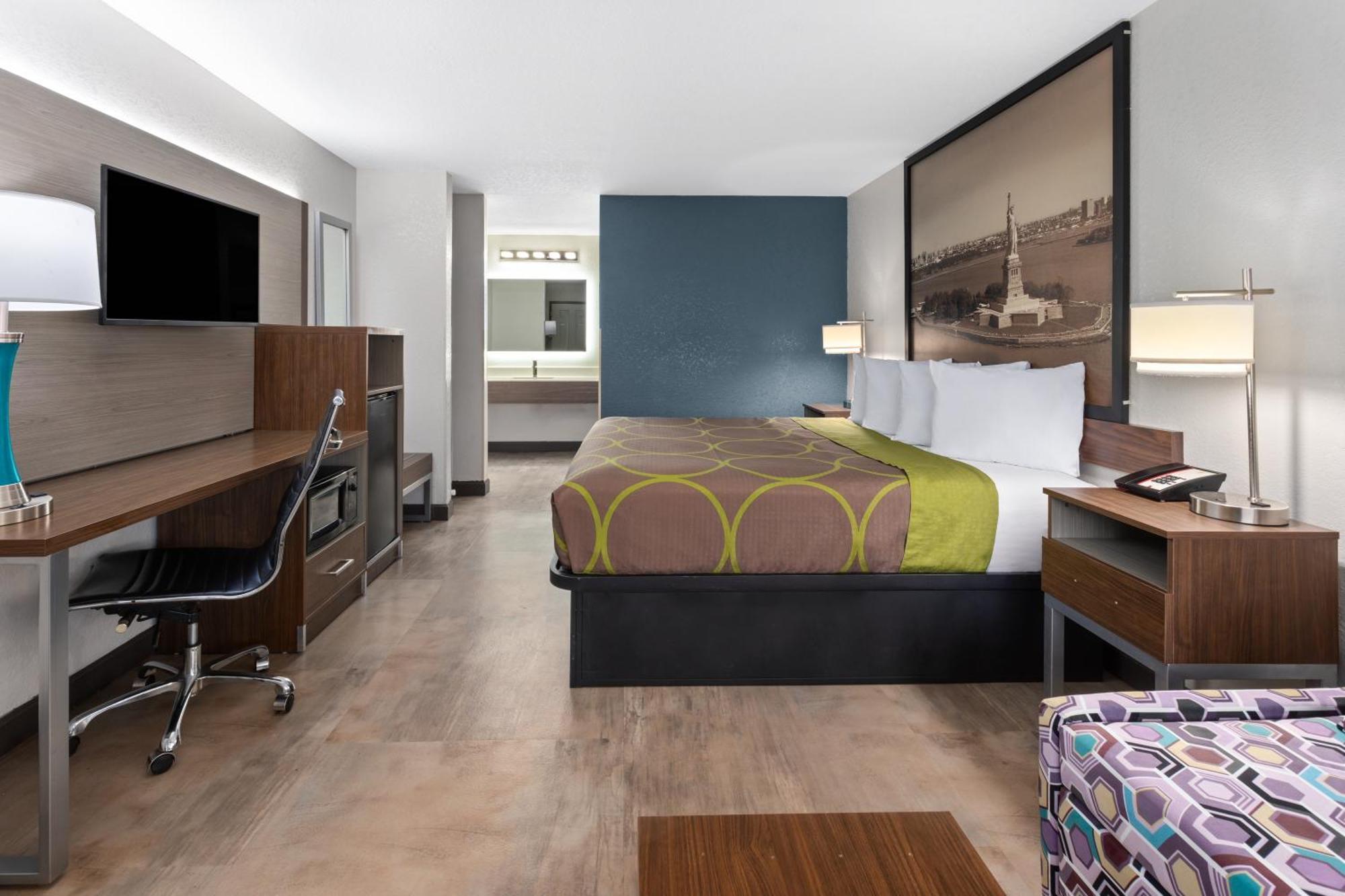 Super 8 By Wyndham Prattville Montgomery Екстериор снимка