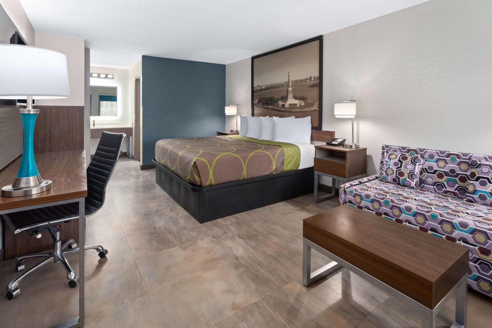 Super 8 By Wyndham Prattville Montgomery Екстериор снимка